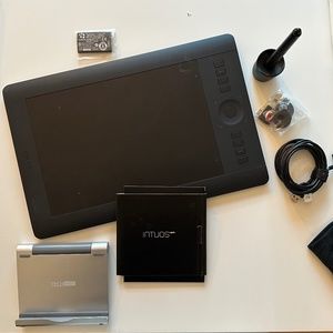 Wacom Intuos Pro Pen and Touch Tablet, Medium (PTH651) + accessories